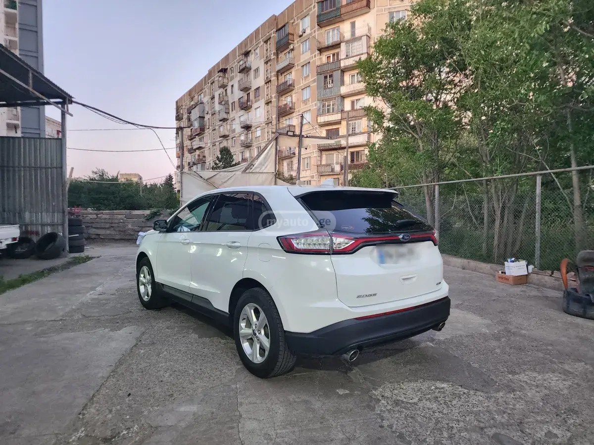 Ford Edge 2017 — photo 2