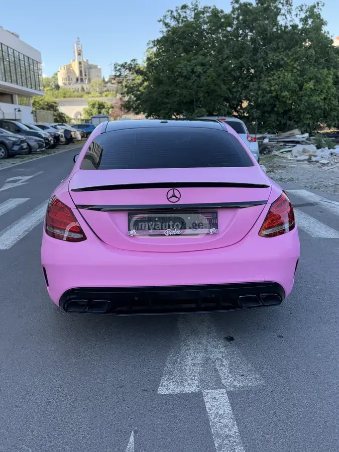 Mercedes-Benz C 300 2018 — photo 2