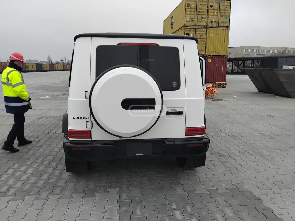 Mercedes-Benz G 400 2023 — photo 2