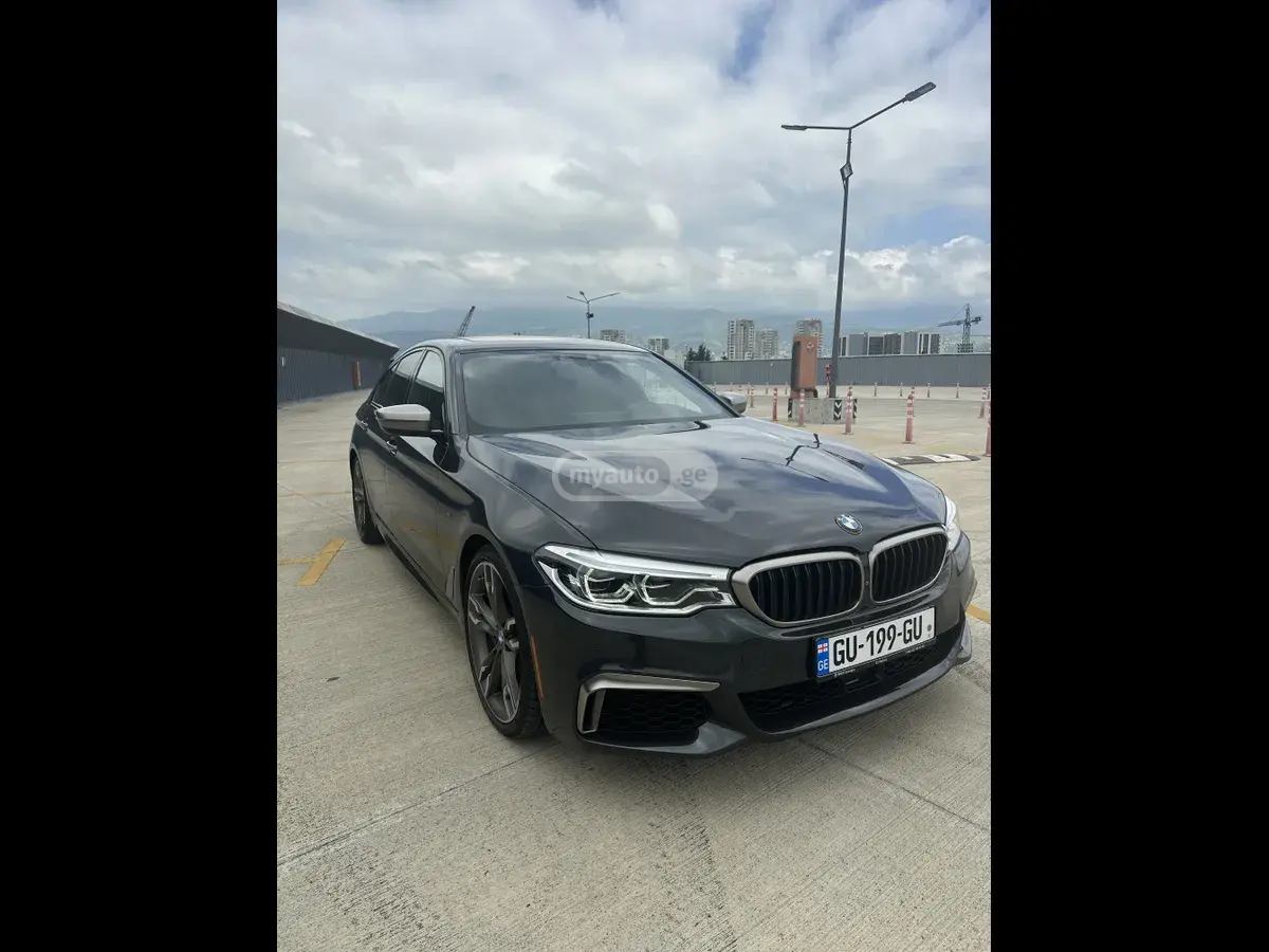 BMW M550 2018 — photo 2