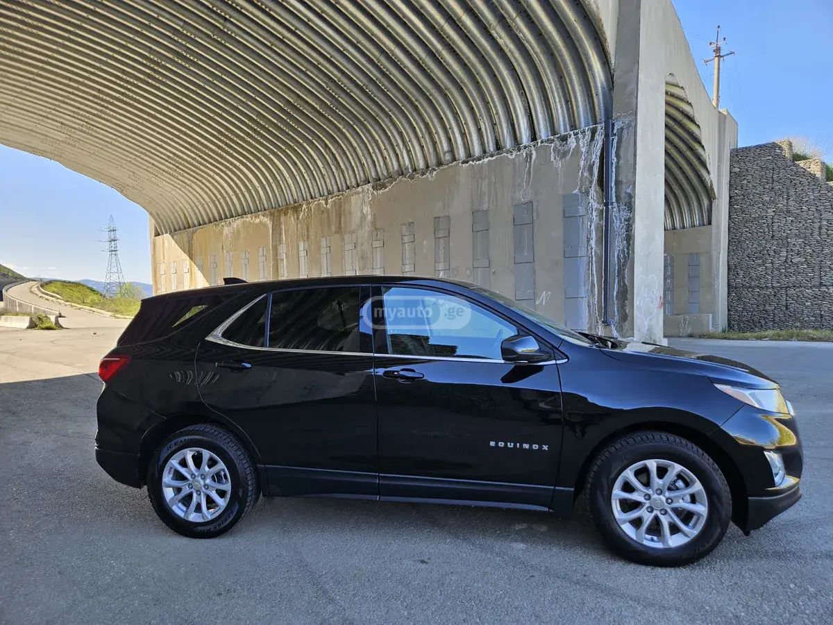 Chevrolet Equinox 2021 — photo 2