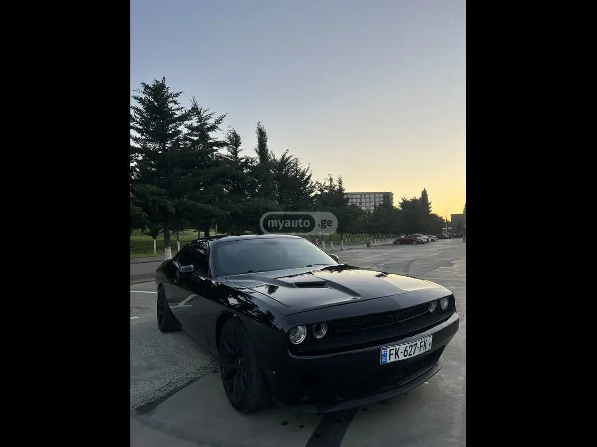 Dodge Challenger