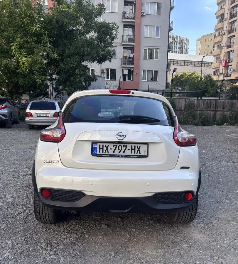 Nissan Juke 2015 — photo 2