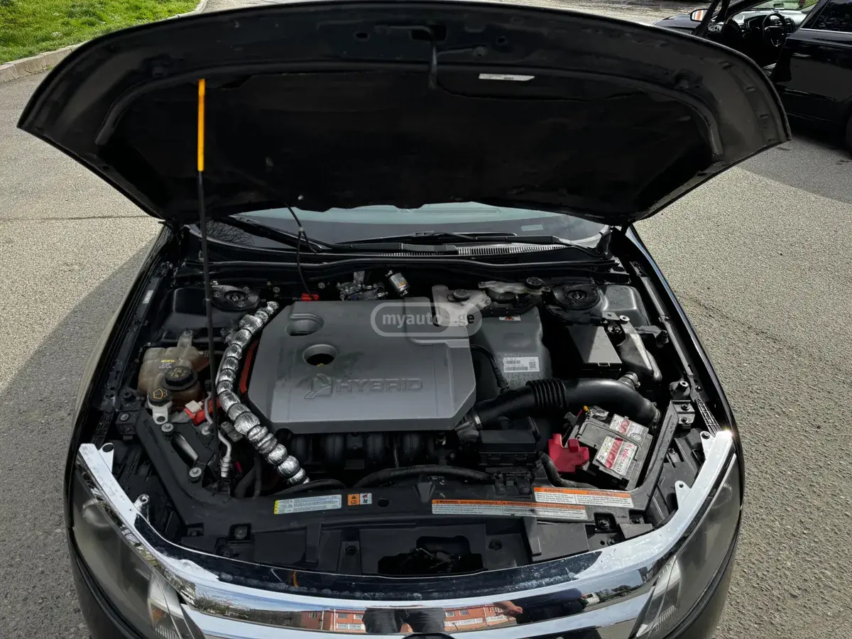 Ford Fusion 2012 — photo 2