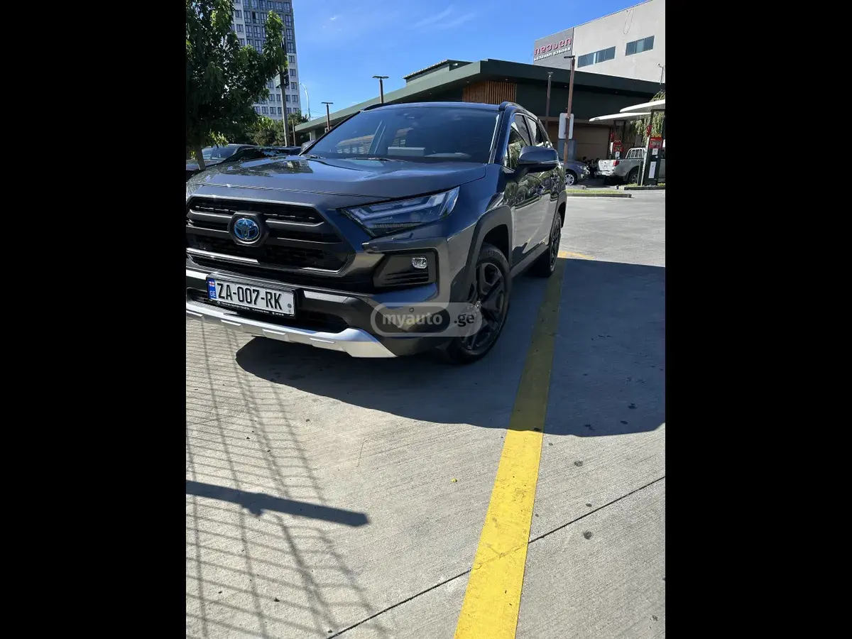 Toyota RAV 4 2024 — photo 2