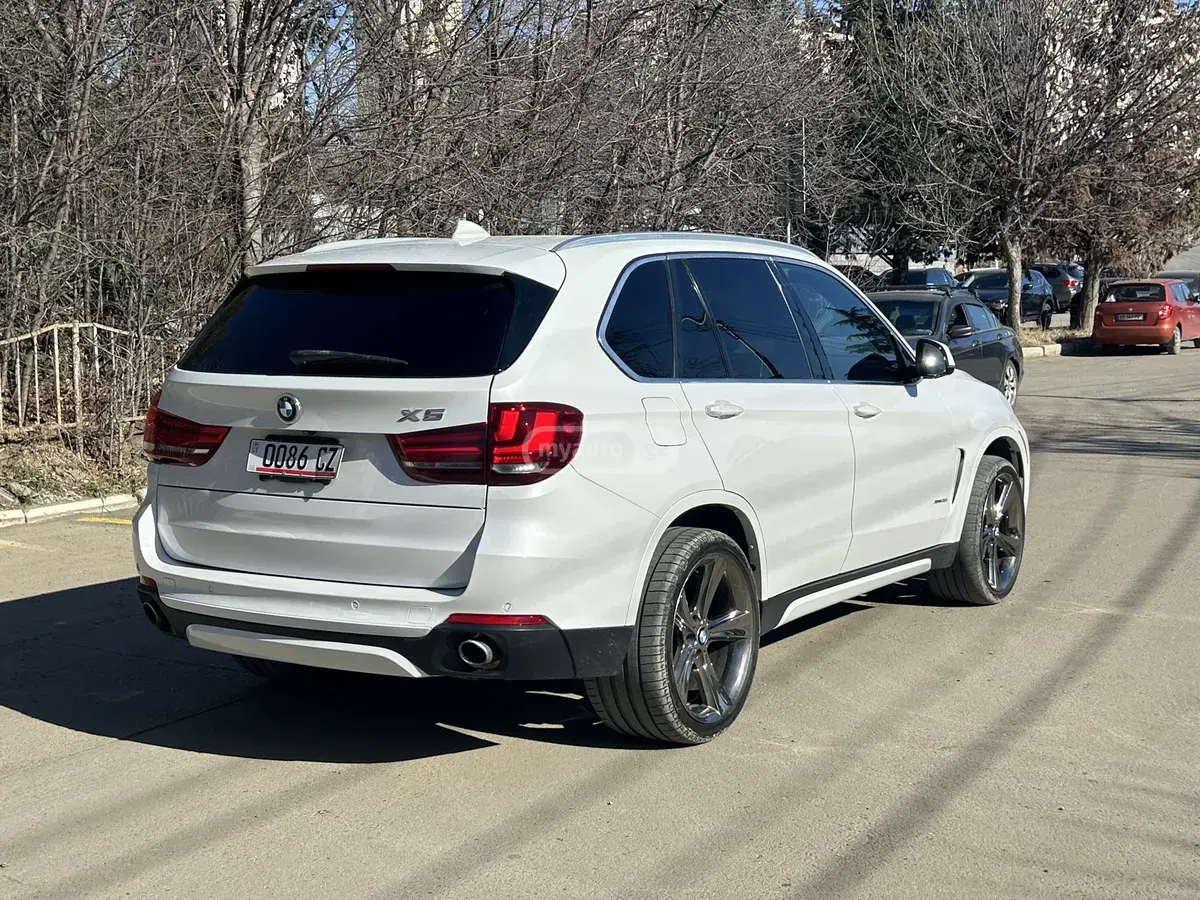BMW X5 2017 — photo 2