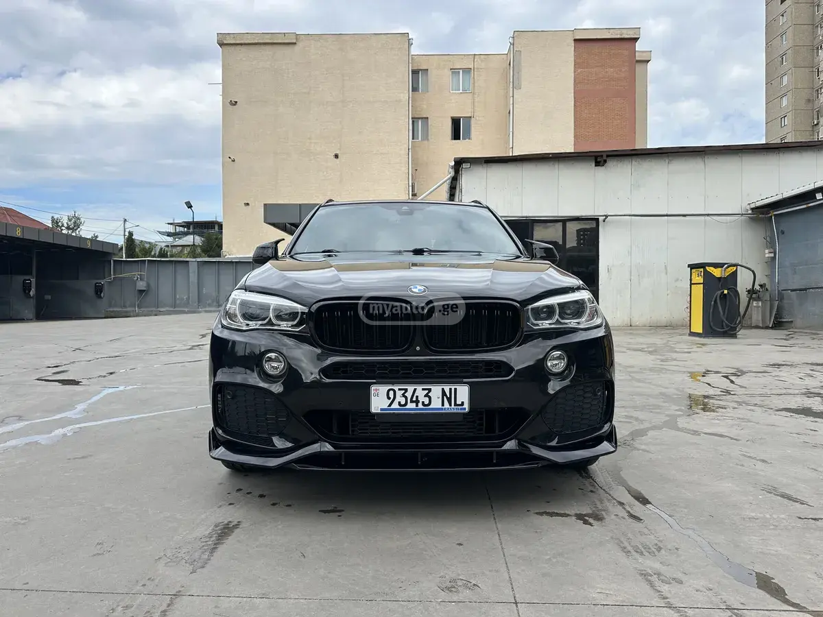 BMW X5 2015 — photo 2