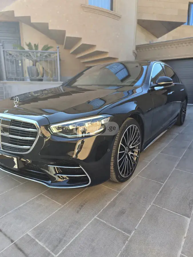 Mercedes-Benz S 580 2025 — photo 2