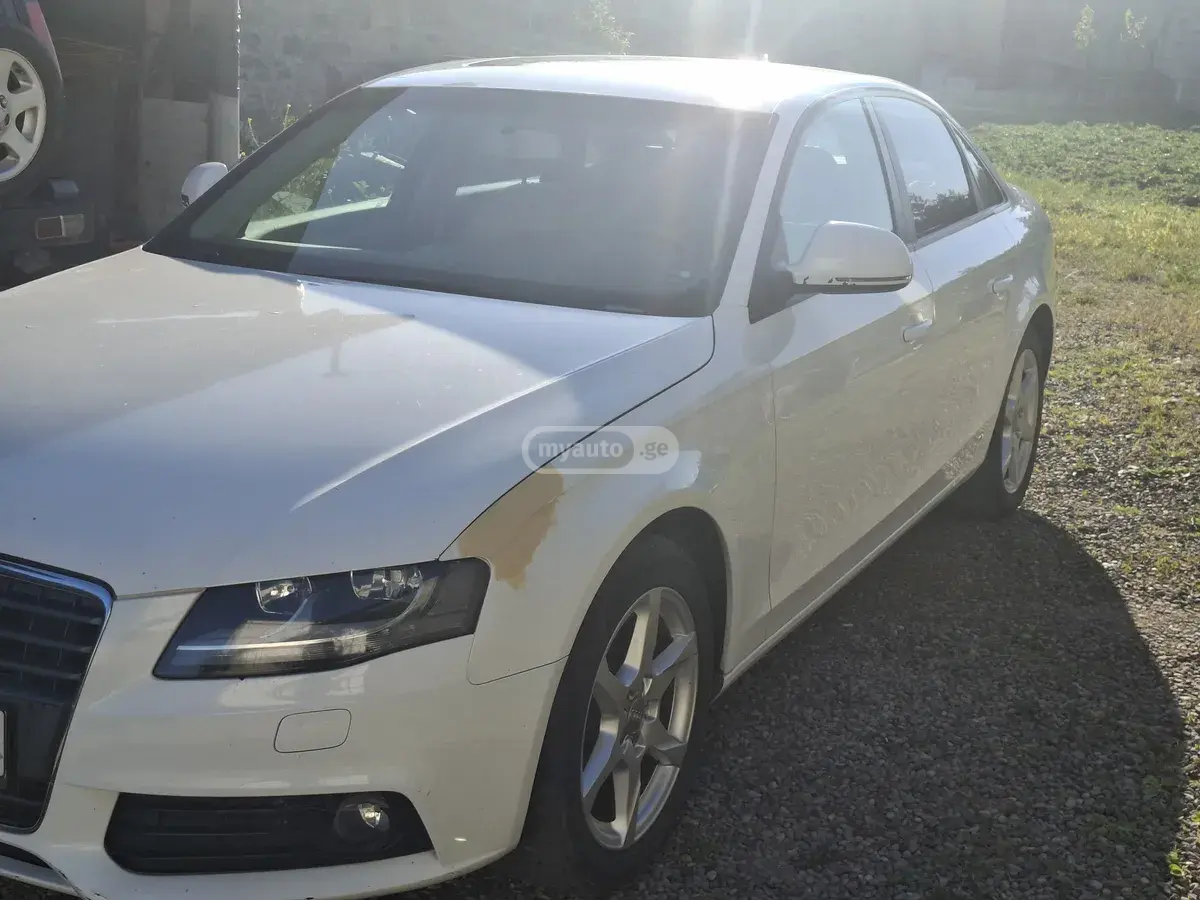 Audi A4 2008 — photo 2