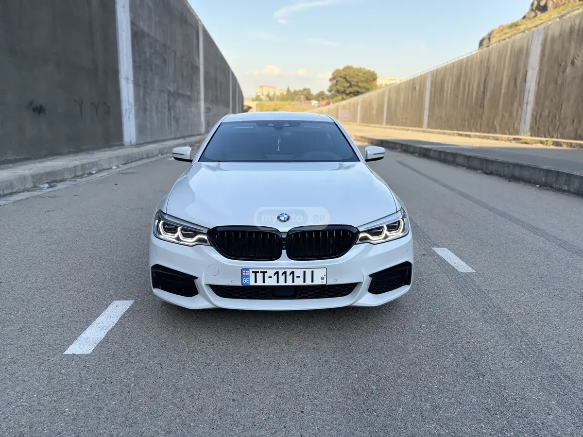 BMW 540 2018 — photo 2