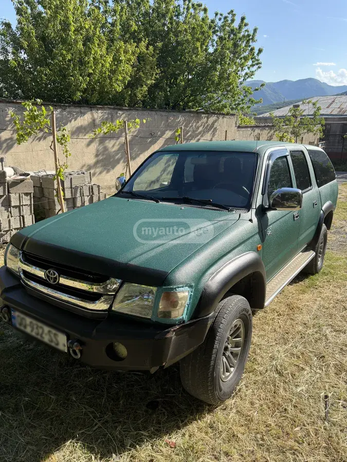 Toyota Hilux