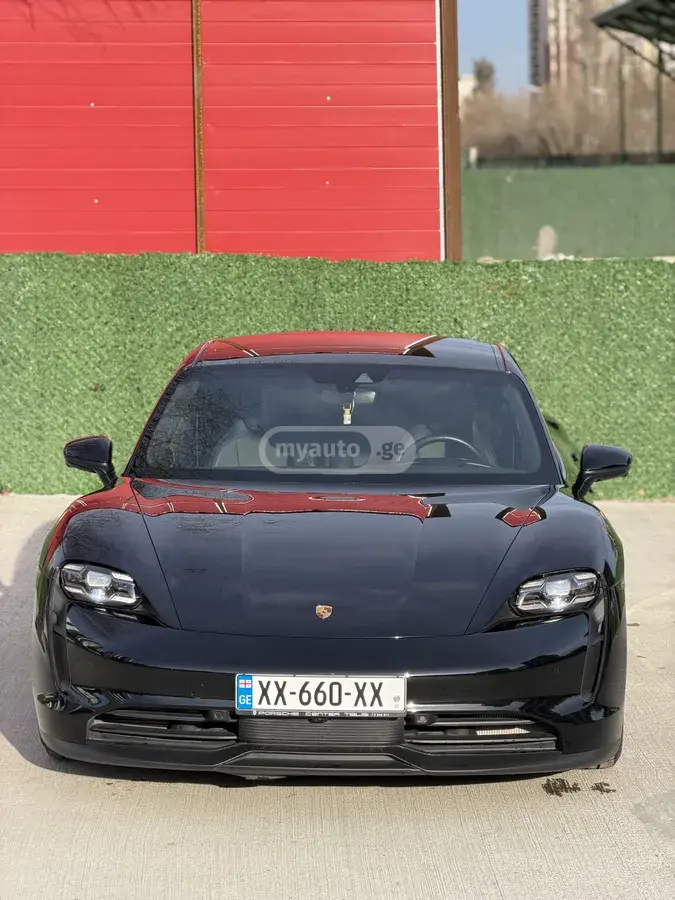 Porsche Taycan 4 S