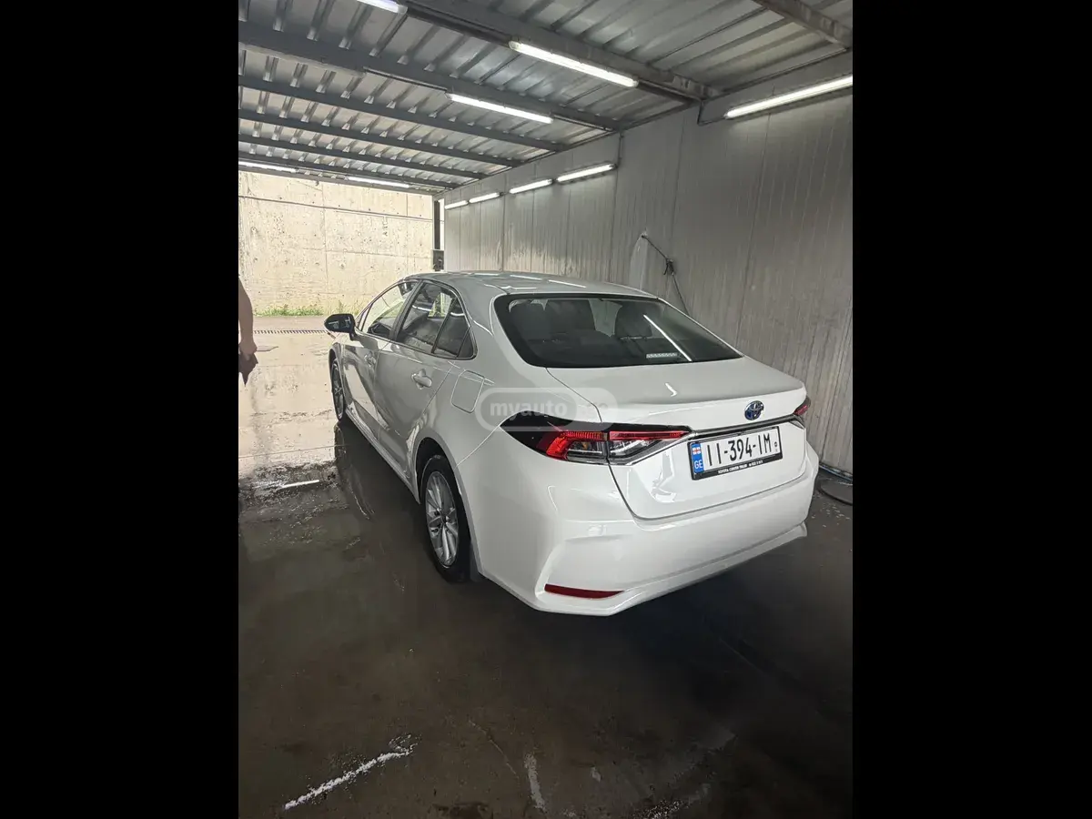 Toyota Corolla 2022 — photo 2