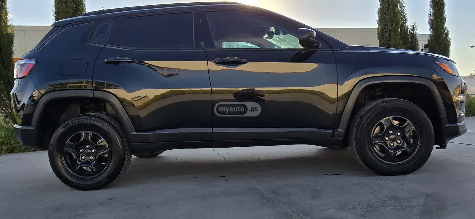 Jeep Compass 2018 — photo 2