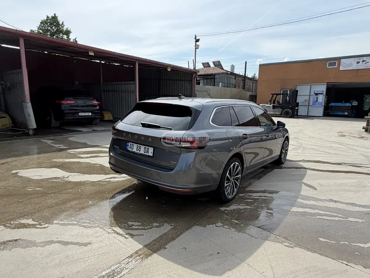 Skoda Superb 2026 — photo 2