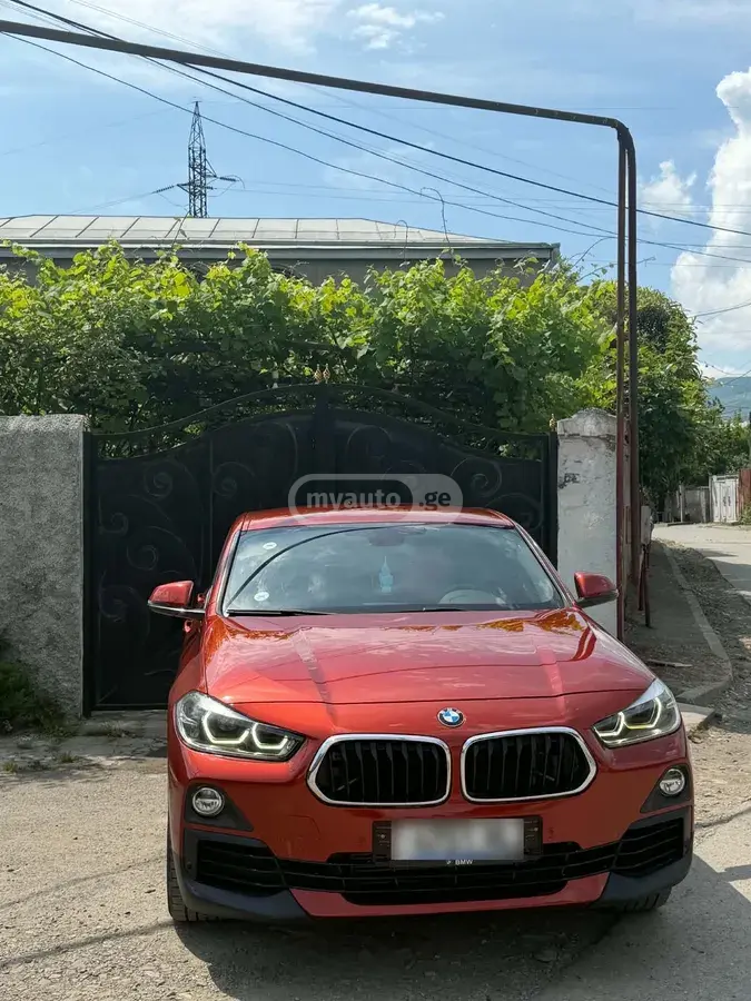 BMW X2