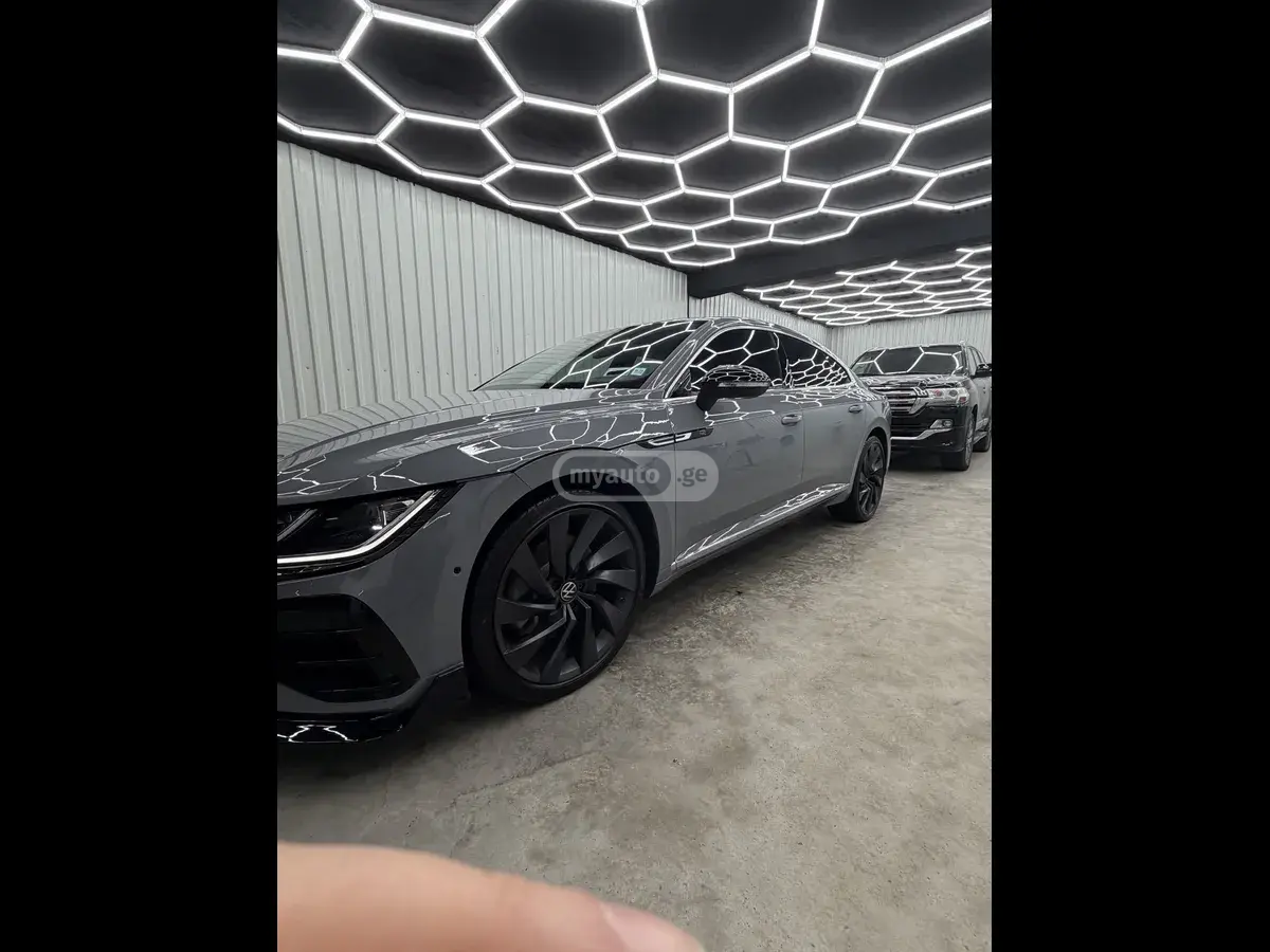 Volkswagen Arteon 2023 — photo 2