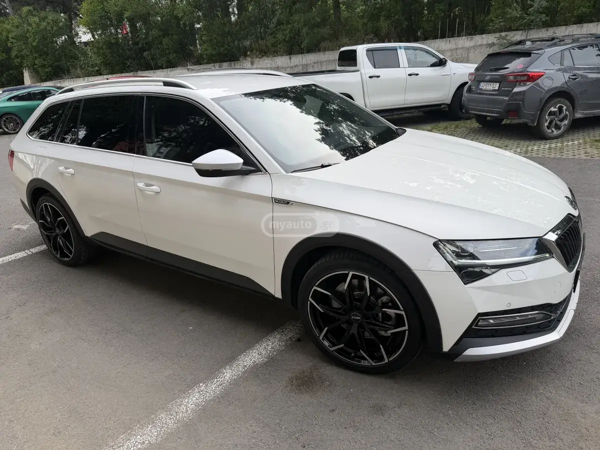 Skoda Superb 2020 — photo 2