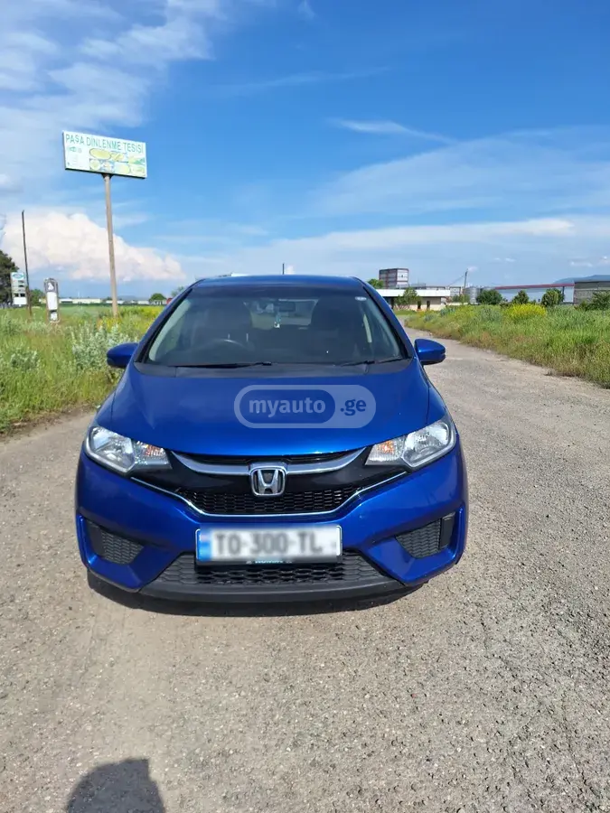 Honda Fit 2016 — photo 2
