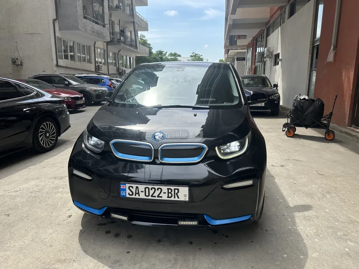 BMW i3