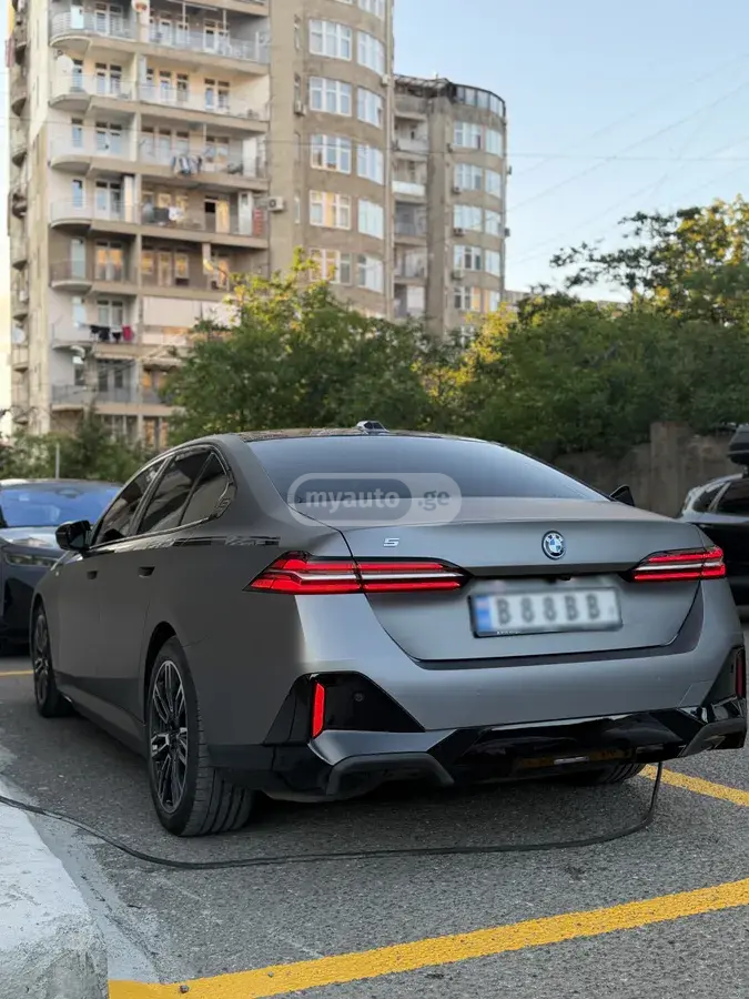 BMW 530