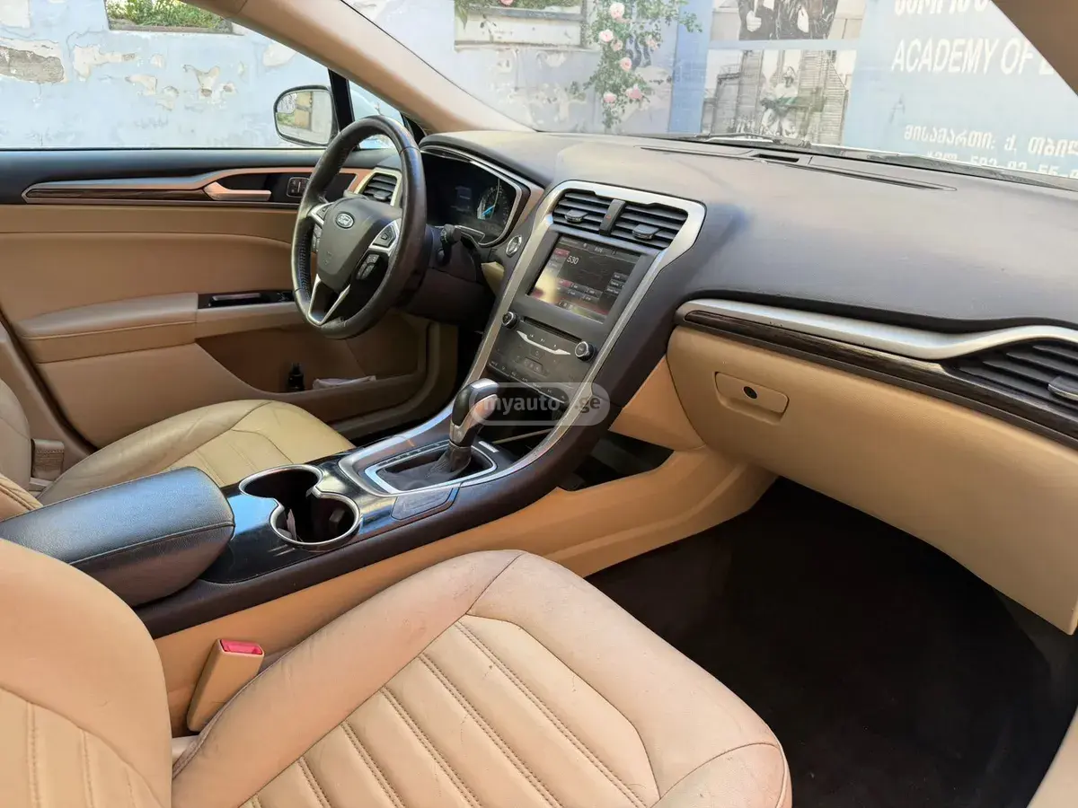 Ford Fusion 2015 — photo 2
