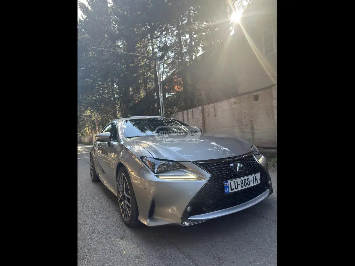Lexus RC 200T F Sport 2018 — photo 2