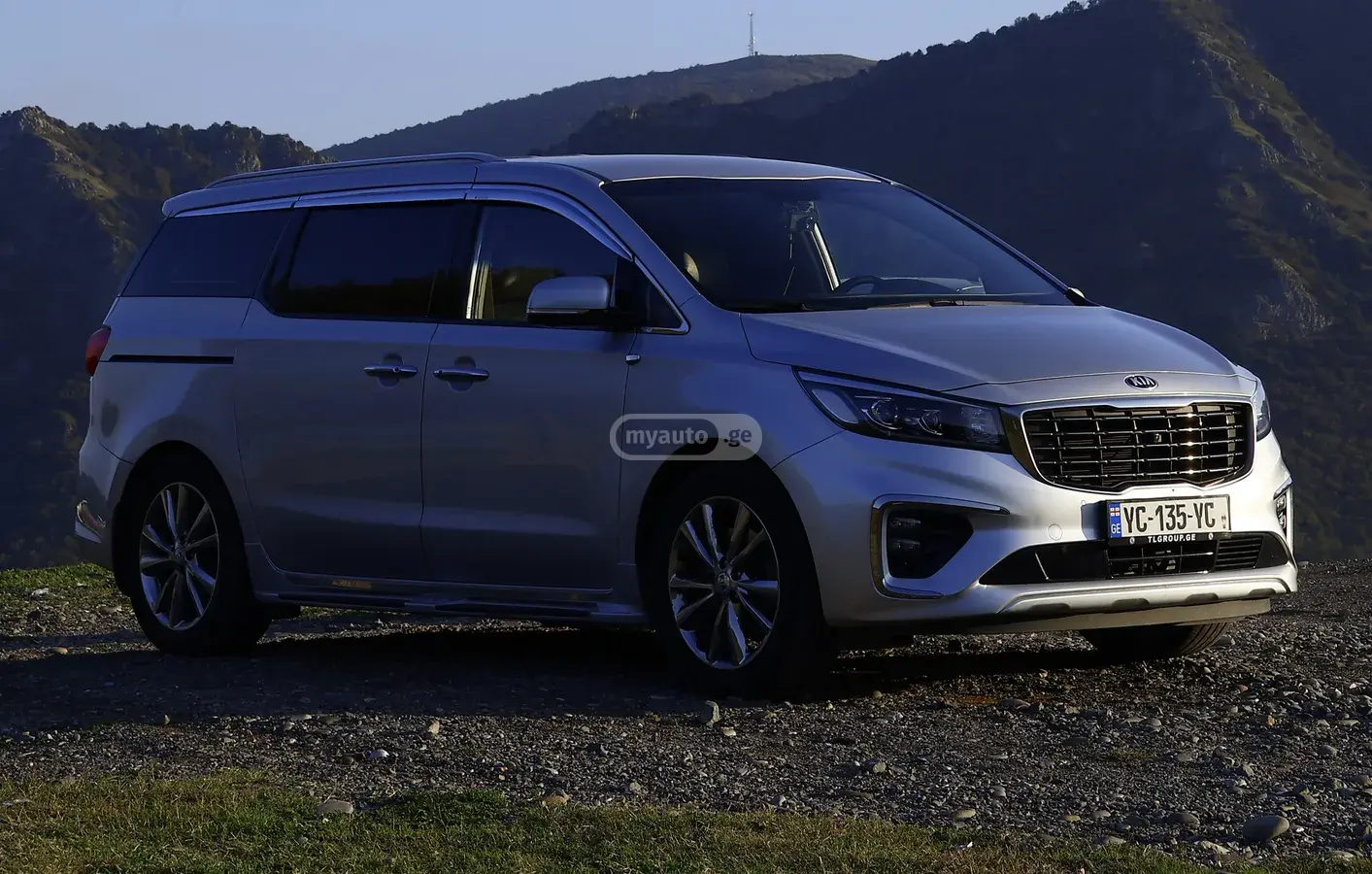 Kia Carnival