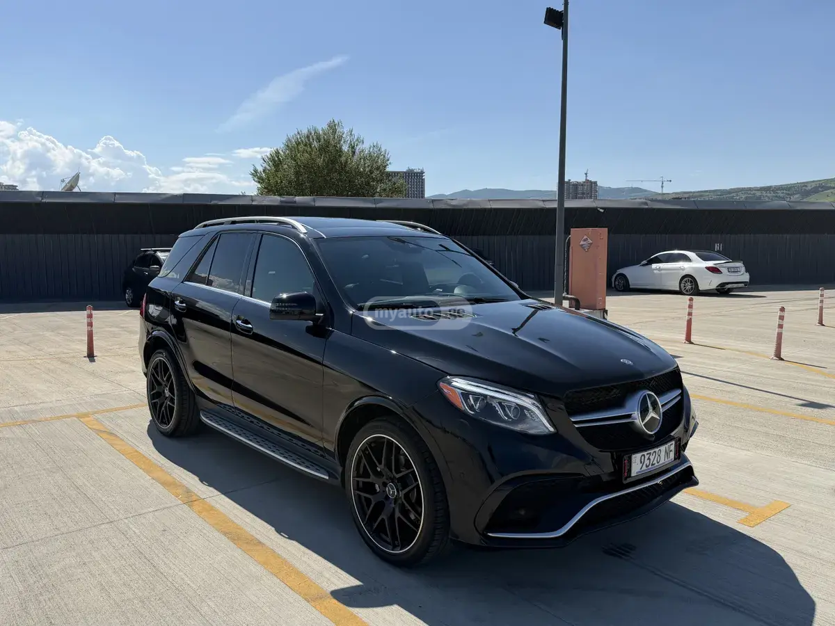 Mercedes-Benz GLE 350 2017 — photo 2