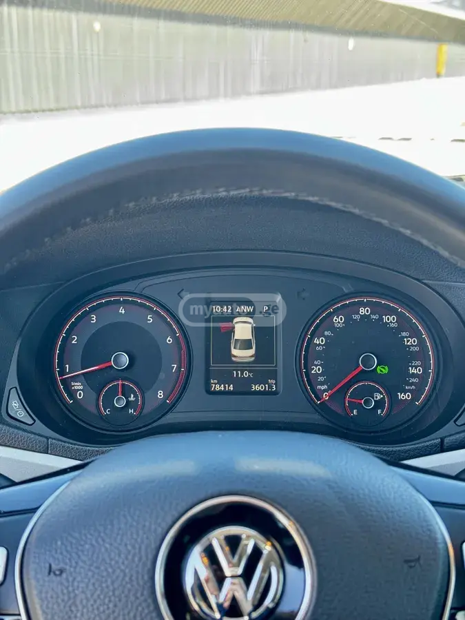 Volkswagen Passat 2021 — photo 2