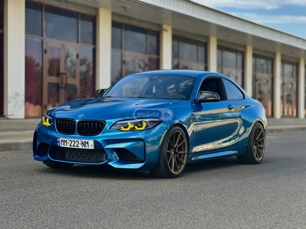 BMW M2 2018 — photo 2