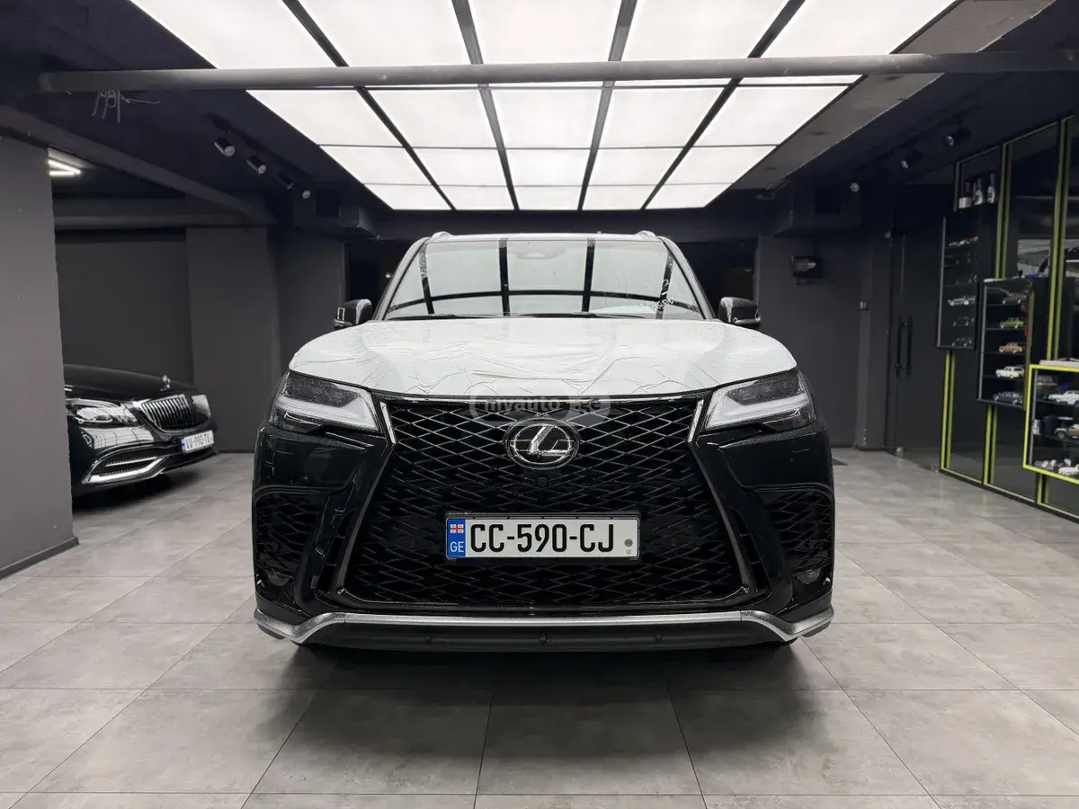 Lexus LX 500