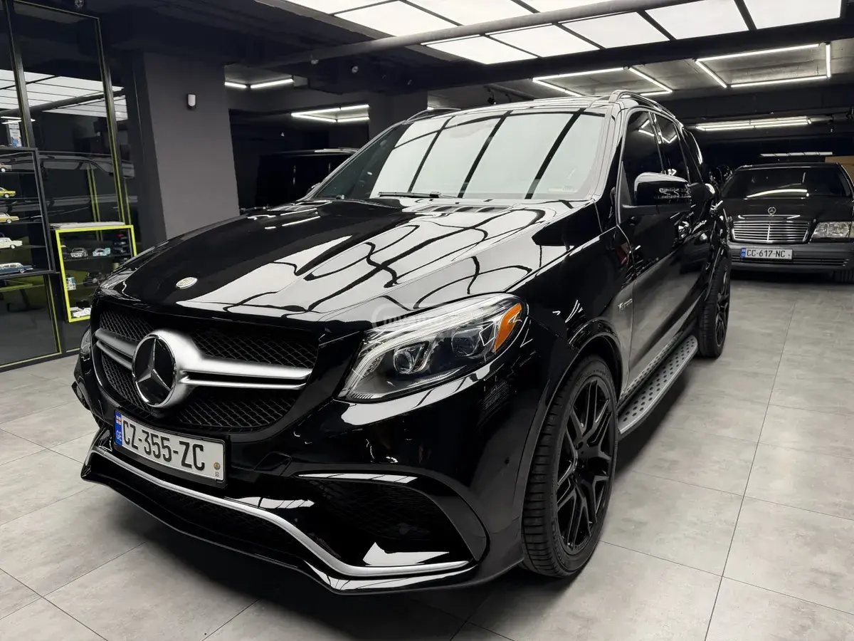 Mercedes-Benz GLE 63 AMG 2016 — photo 2