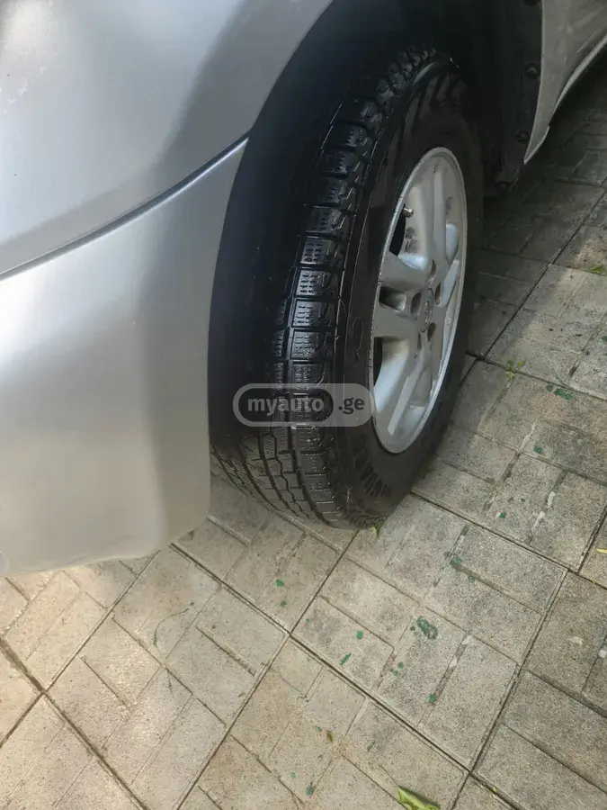 Toyota RAV4 2002 — photo 2