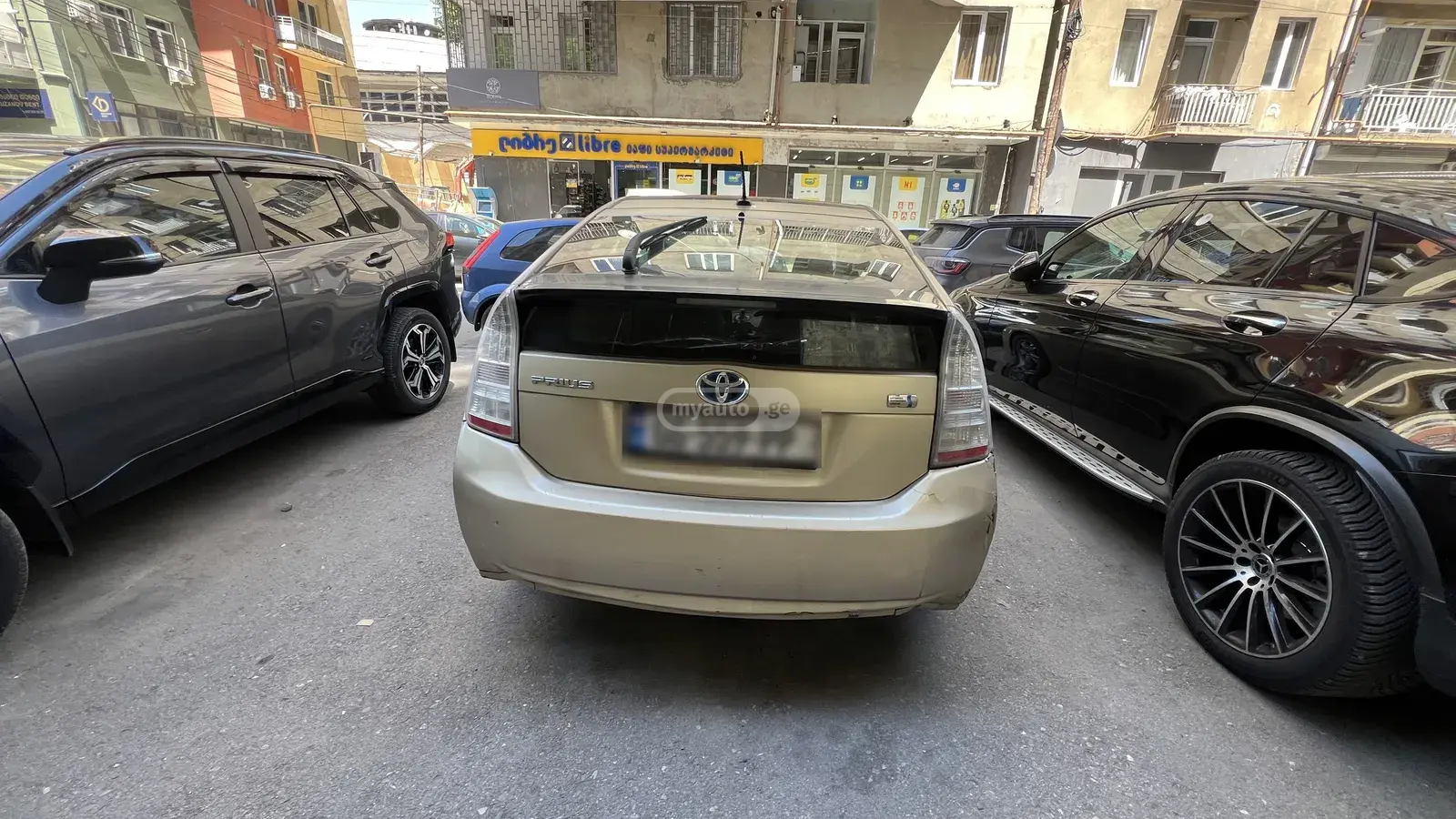 Toyota Prius 2010 — photo 2
