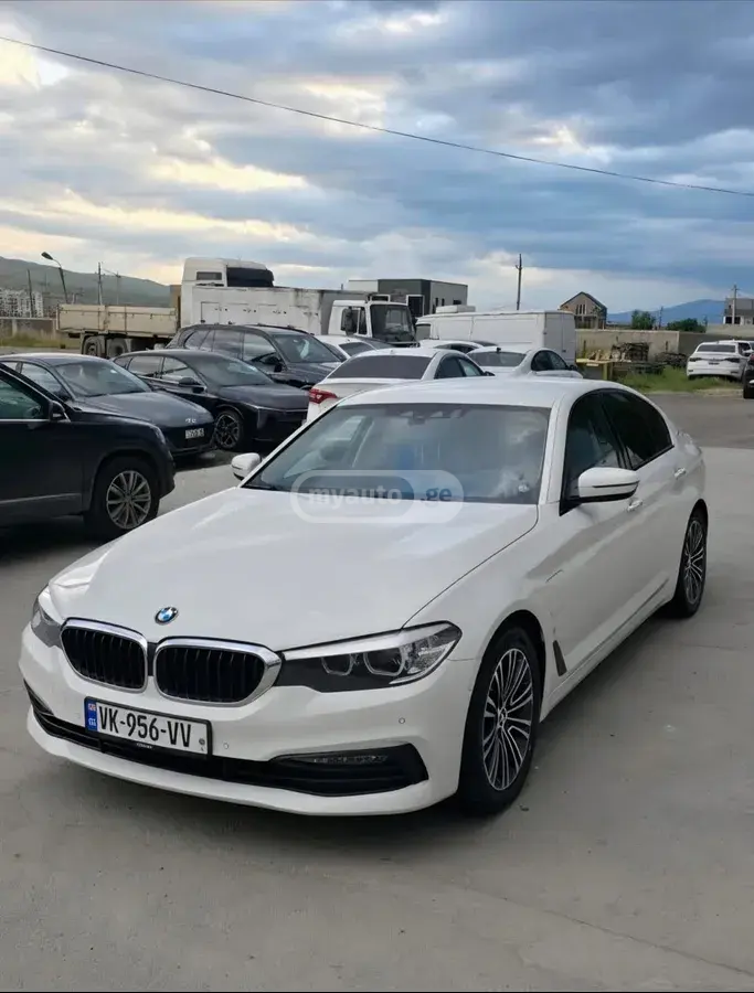 BMW 530