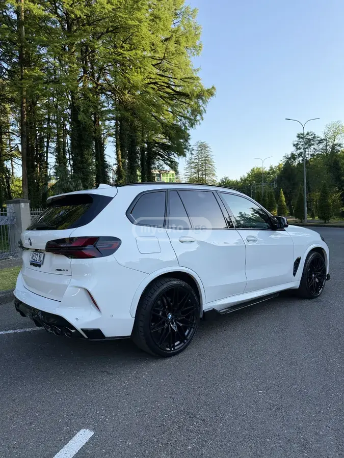 BMW X5 2022 — photo 2