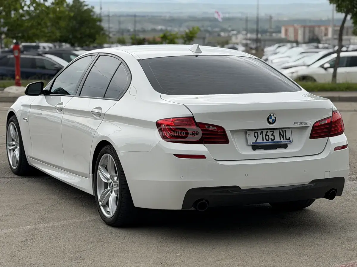 BMW 535 2014 — photo 2