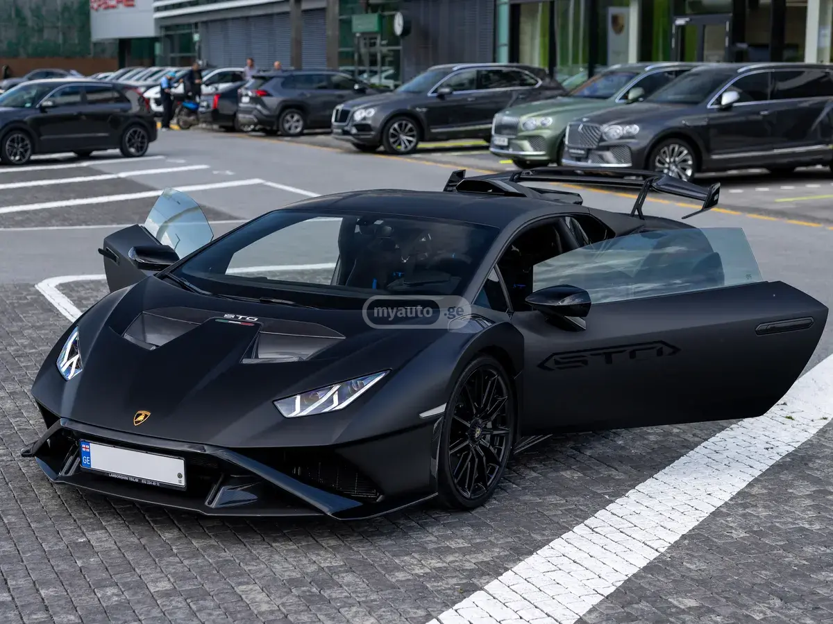 Lamborghini Huracan STO