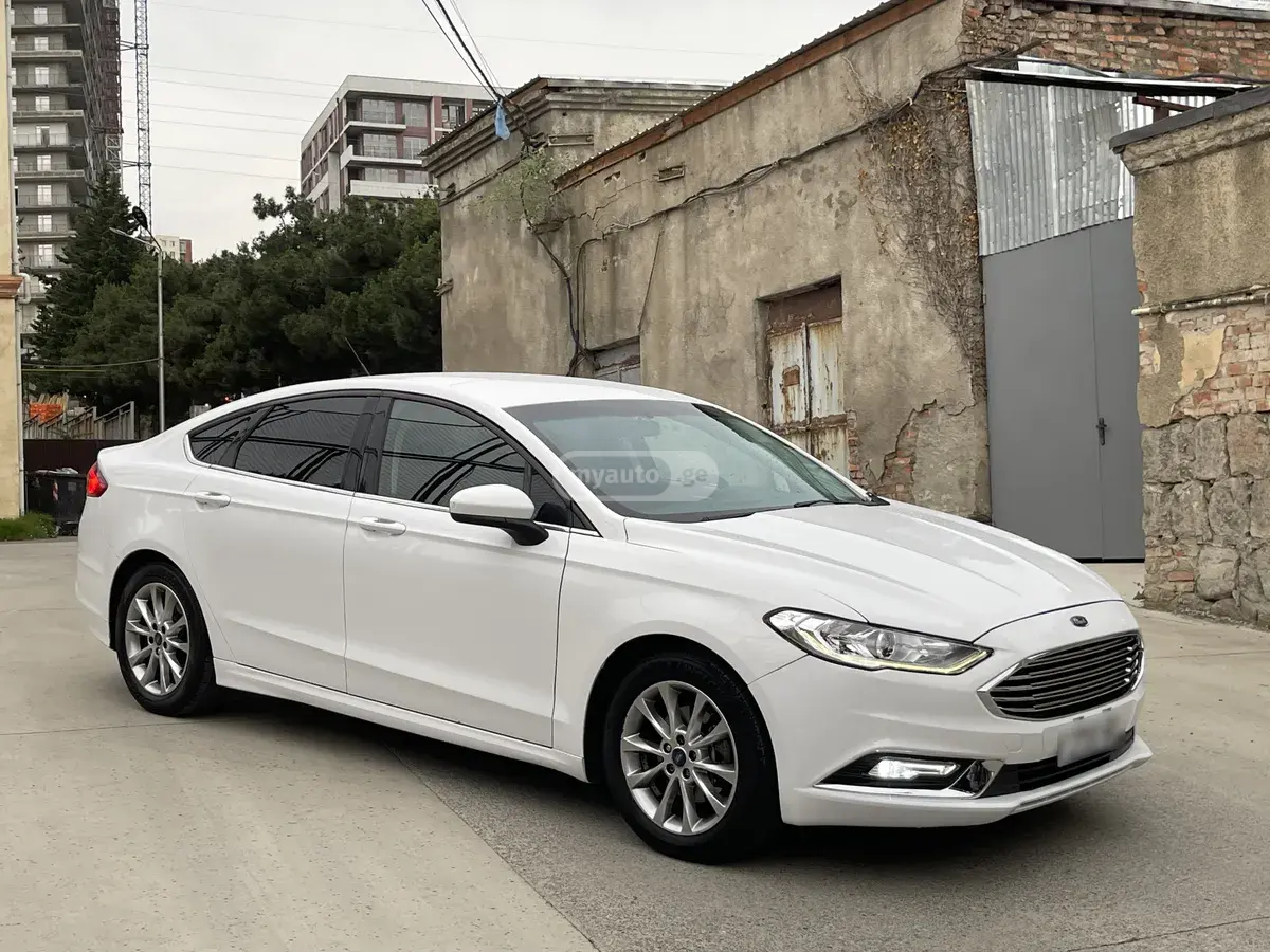 Ford Fusion 2018 — photo 2