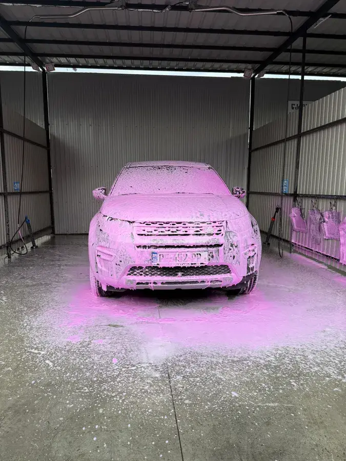 Land Rover Discovery Sport 2016 — photo 2