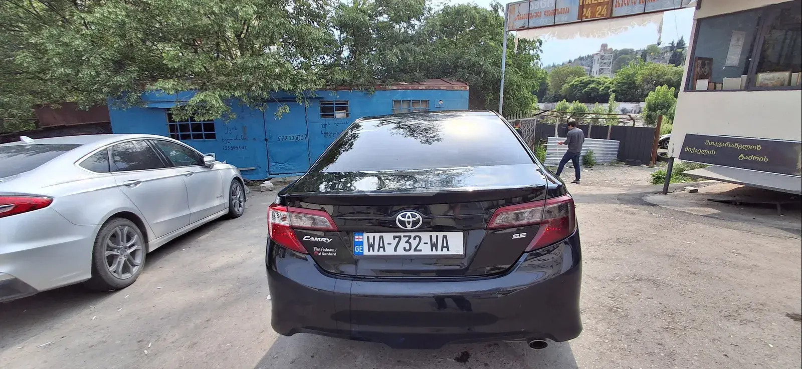 Toyota Camry 2014 — photo 2