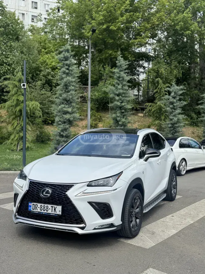Lexus NX 200