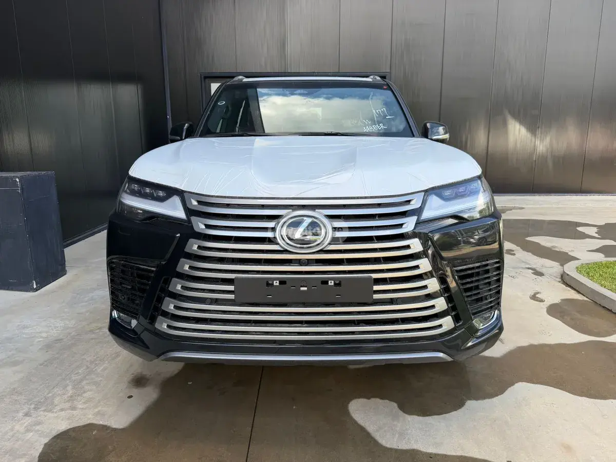 Lexus LX 500