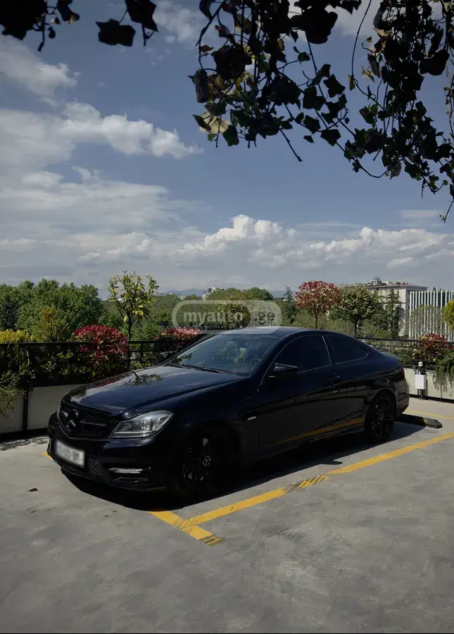 Mercedes-Benz C 250
