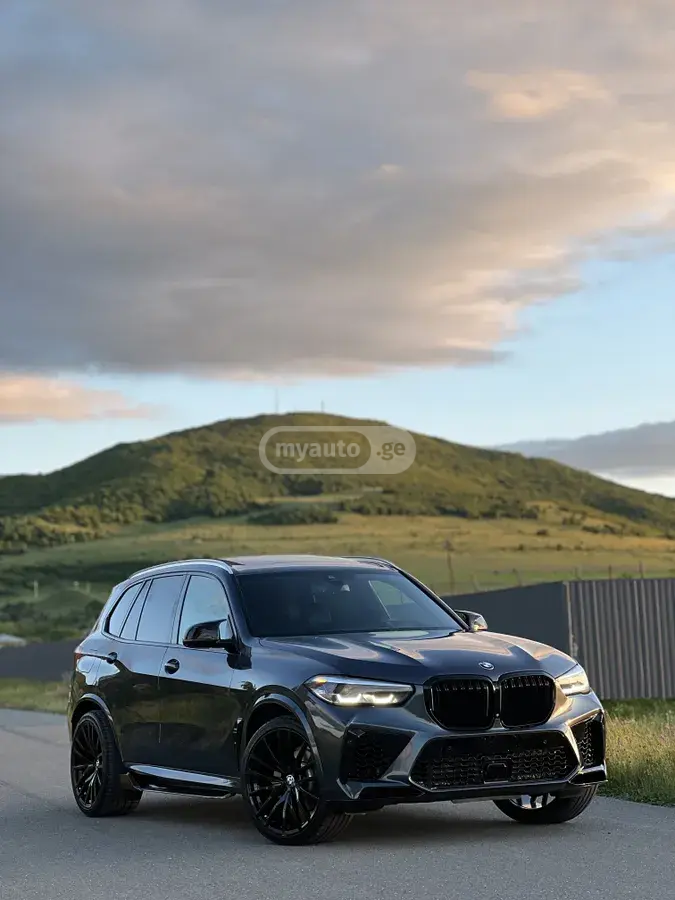 BMW X5 2019 — photo 2