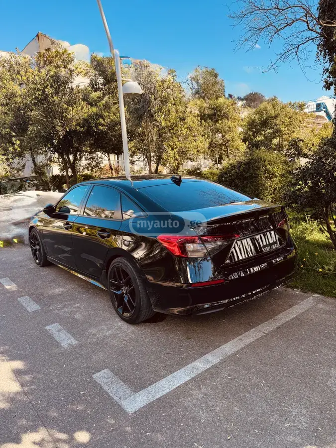 Honda Civic 2022 — photo 2