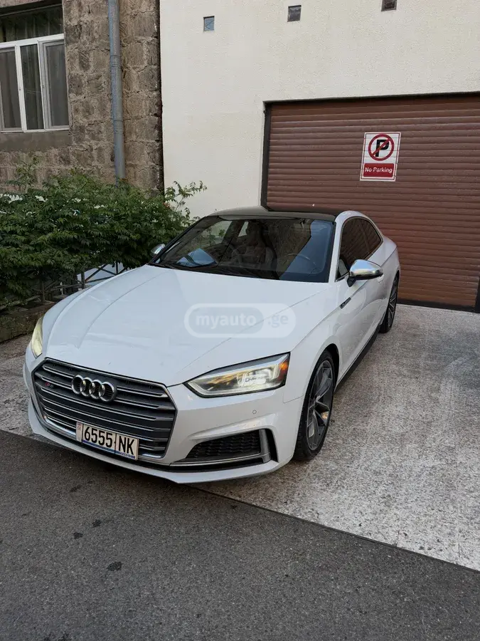 Audi S5