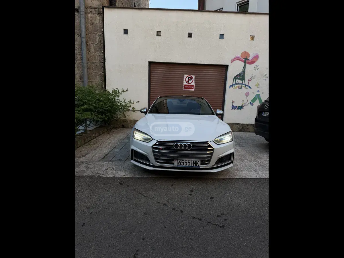 Audi S5 2018 — photo 2