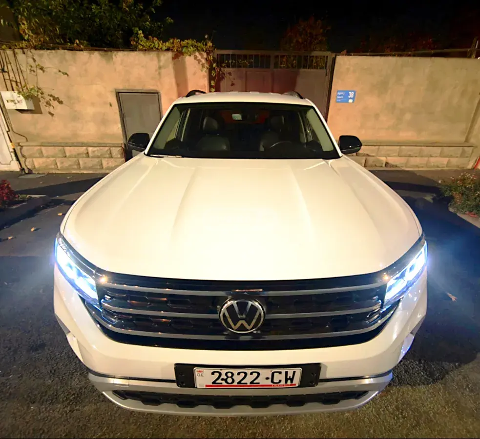Volkswagen Atlas 2023 — photo 2
